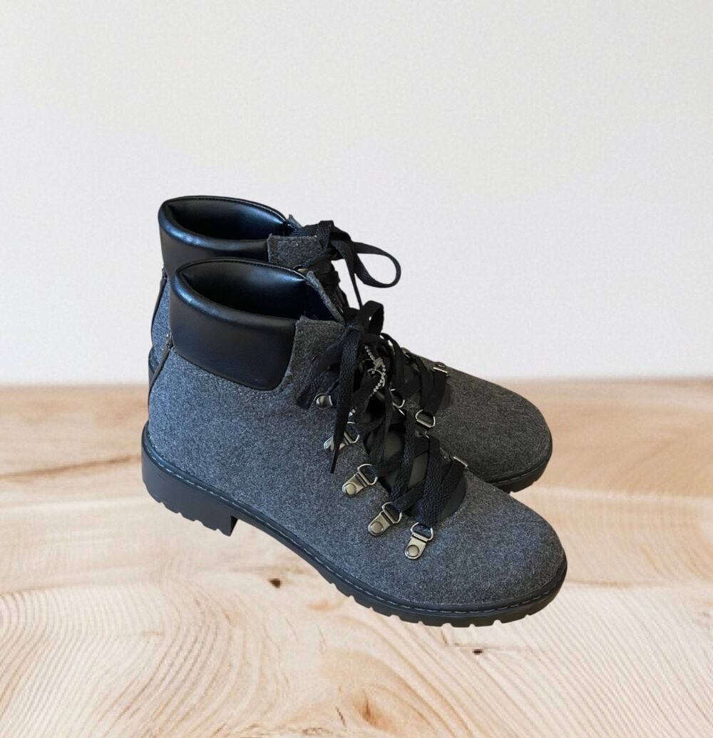 G.H. Bass Women's Gray Aubrey Lace Up Boots Size 6.5